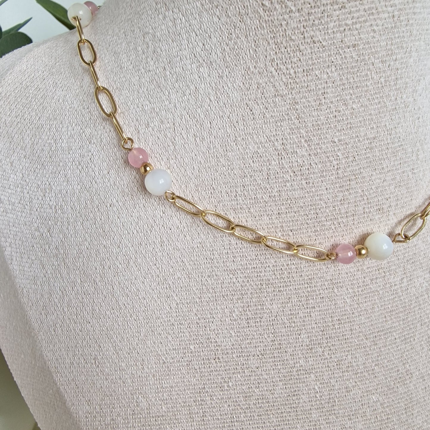 Mila –  Mother of Pearl & Rose Quartz Necklace